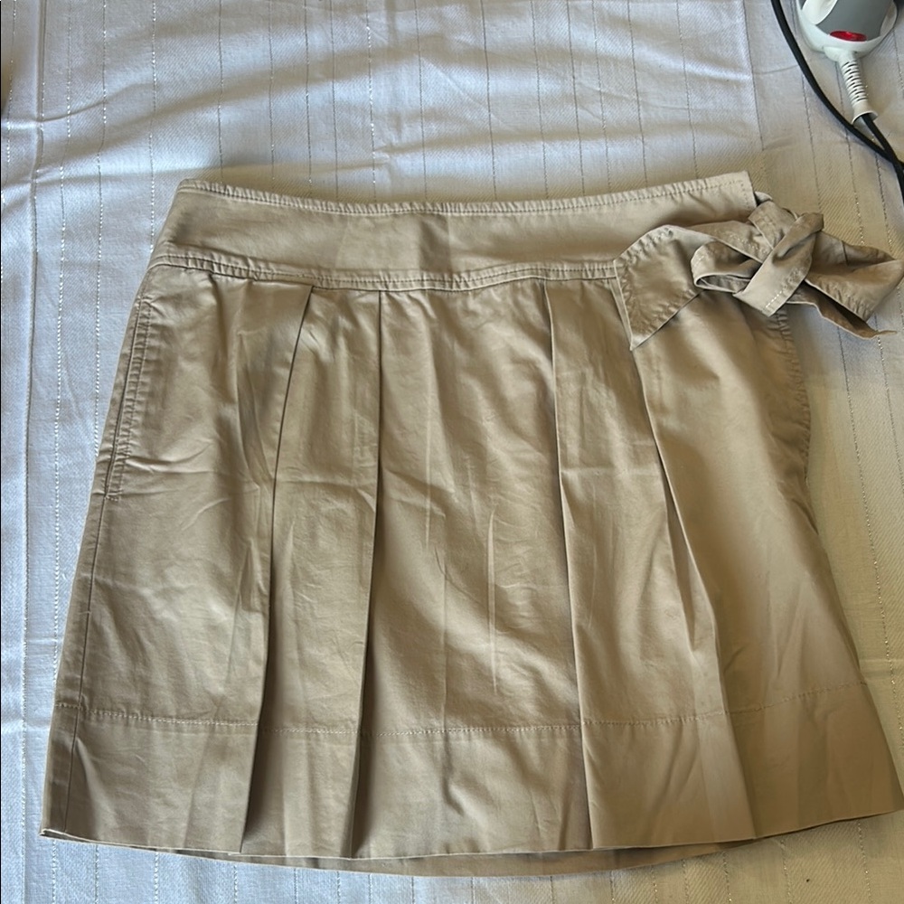 Elegant Tan Women's Skirt